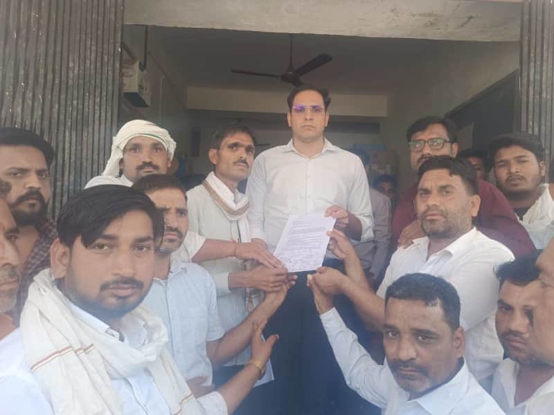 मांगरोल किसानों ने टोकन प्रणाली सुधार को लेकर ज्ञापन दिया
