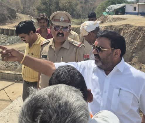 विधायक डांगी ने खेजड़ी नाका बांध कार्य का निरीक्षण किया