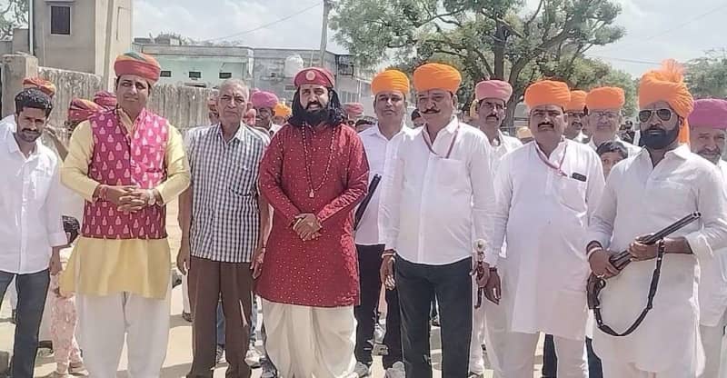 कालवा में कलश यात्रा के साथ हुई करनी कथा शुभारंभ