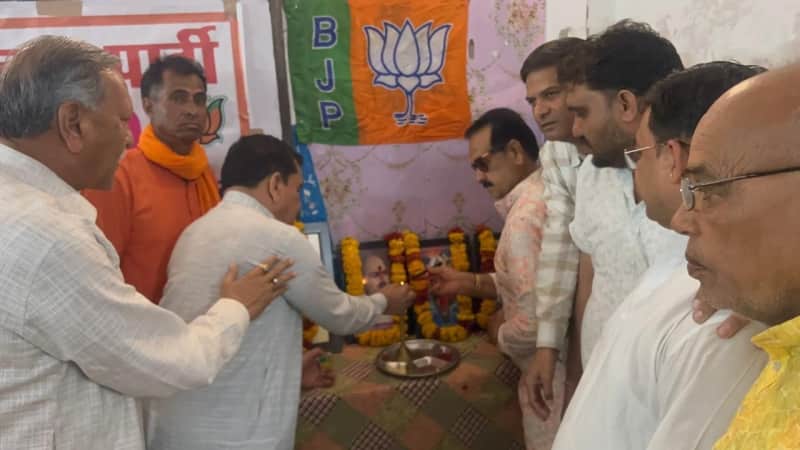 अकलेरा में भाजपा कार्यकर्ताओं ने 47वां स्थापना दिवस मनाया