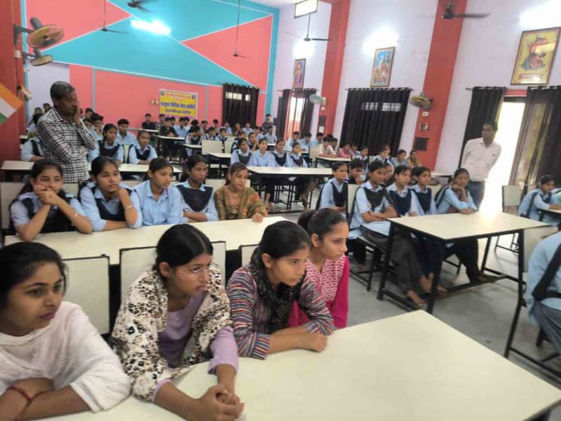 विश्व स्वास्थ्य दिवस पर टोडारायसिंह में विधिक जागरूकता शिविर