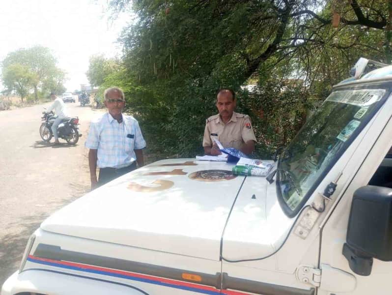 मांगरोल में सड़क सुरक्षा अभियान, बिना हेलमेट चालकों पर चालान