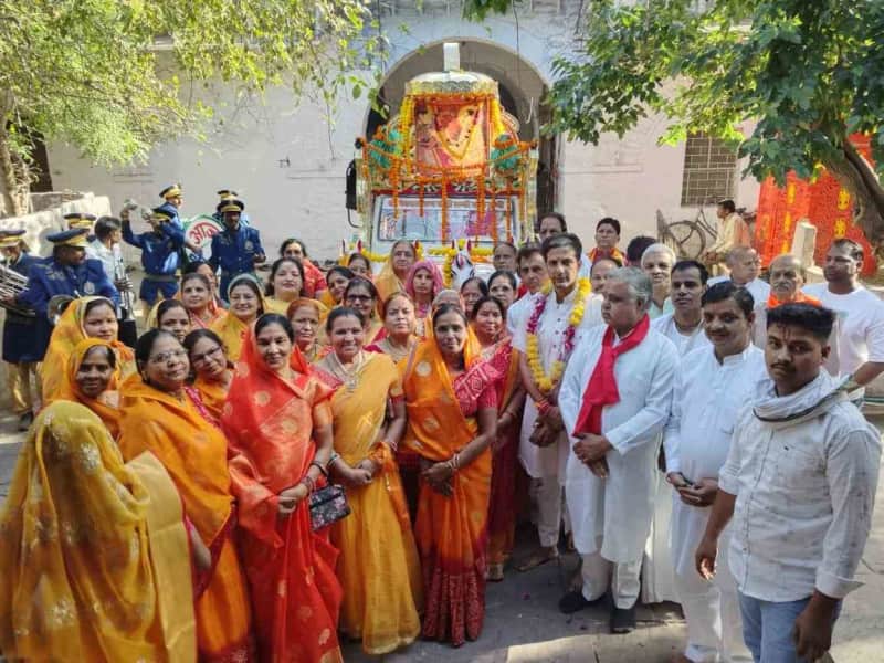 बूंदी में वल्लभाचार्य जयंती पर भव्य प्रभात फेरी निकाली गई