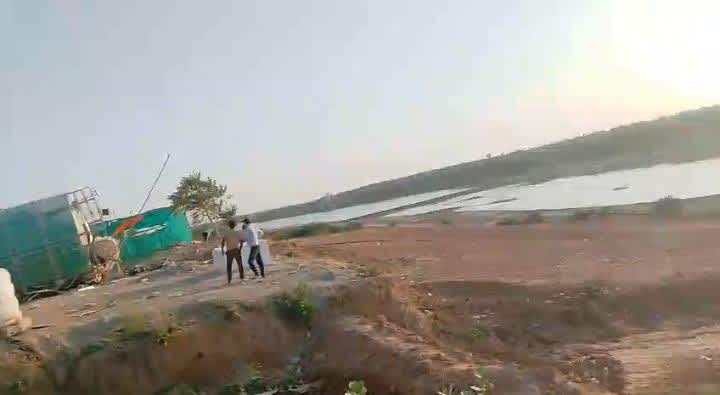 महलपुर डैम निर्माण स्थल पर हादसा, मजदूर घायल हुए गंभीर