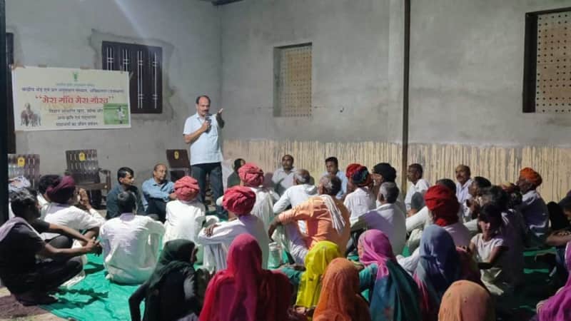 अविकानगर में किसान वैज्ञानिक संवाद, प्राकृतिक खेती पर दिया जोर
