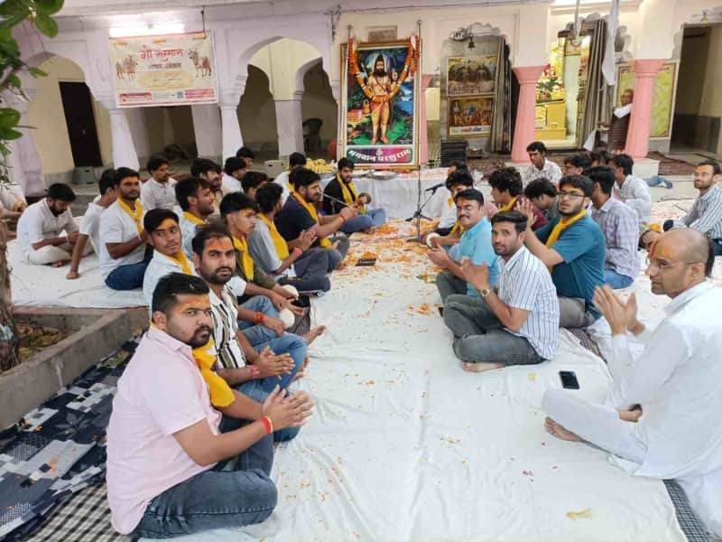 निवाई में परशुराम जन्मोत्सव पर भव्य भजन संध्या का आयोजन