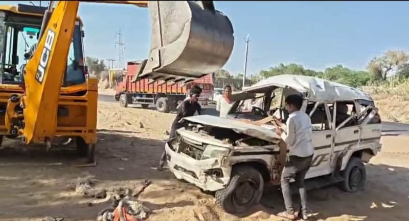 बागोड़ा में बोलेरो पलटी हादसा एक की मौत तीन घायल