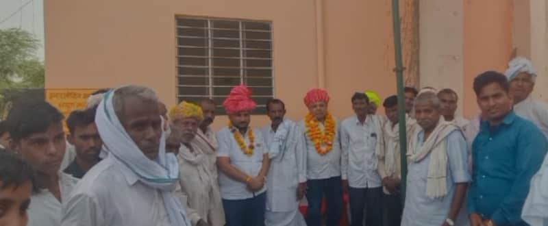 अशोक बैरवा ने खण्डार दौरे में विवाह समारोहों में शिरकत की