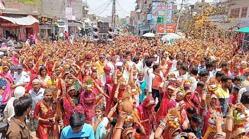 टोडारायसिंह में कलश यात्रा से श्रीराम महायज्ञ का शुभारंभ