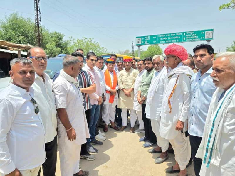 टोंक में भागीरथ चौधरी ने किसान योजनाओं का लाभ बताया
