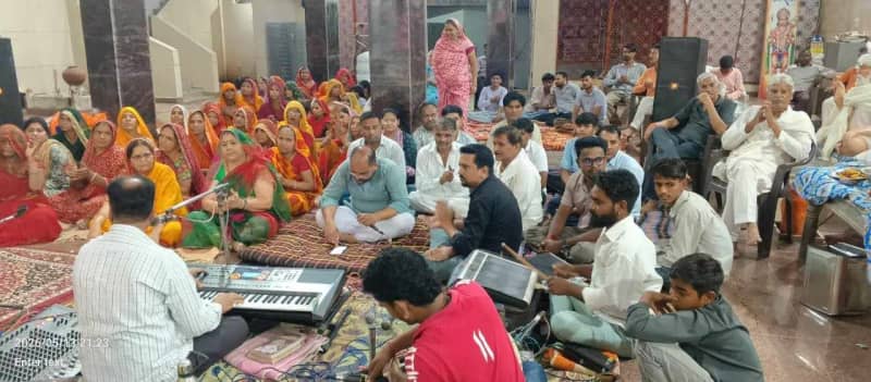 अपरा एकादशी पर भूडा बालाजी मंदिर में भजन संध्या आयोजित