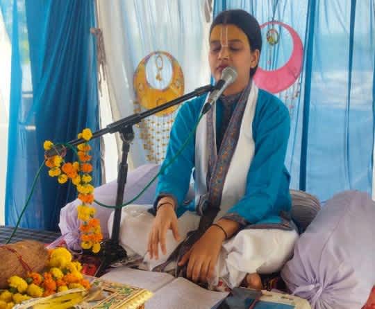 श्रीमद्भागवत कथा में श्रीकृष्ण बाल लीलाओं का भावपूर्ण वर्णन हुआ