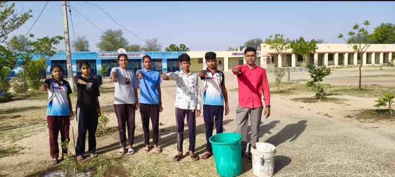 कुहाड़ा बुजुर्ग विद्यालय में विद्यार्थियों ने ली जल शपथ