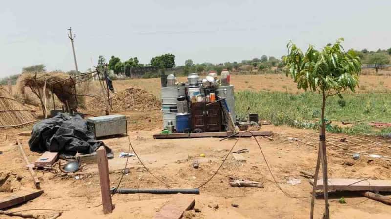 नागौर में आंधी का कहर, गरीब किसान का आशियाना उजड़ा