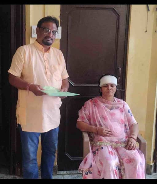 जनगणना कार्य के दौरान तूफान में घायल हुई महिला सुपरवाइजर