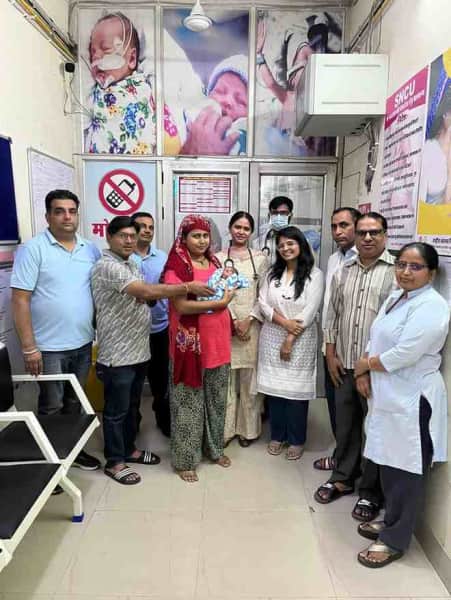 900 ग्राम के नवजात को जिला अस्पताल ने दिया जीवनदान