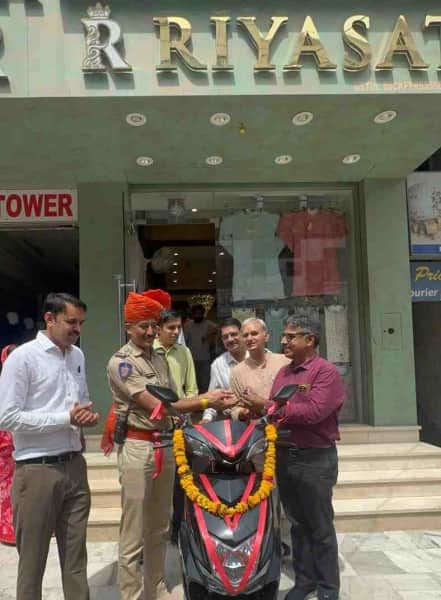 जोधपुर लक्की ड्रॉ में ईवी स्कूटी सहित सात पुरस्कार वितरित