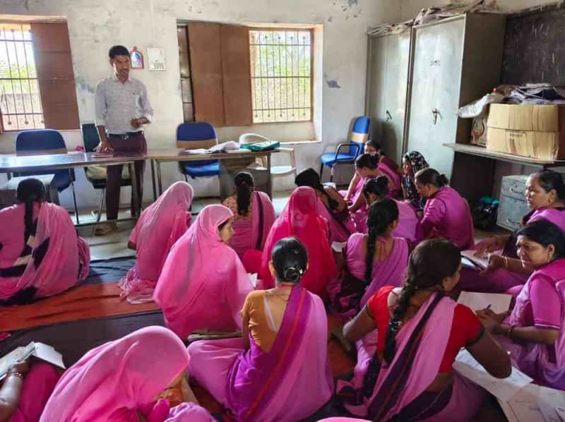 भींडर में आंगनबाड़ी कार्यकर्ताओं को स्वच्छता हेतु किया जागरूक