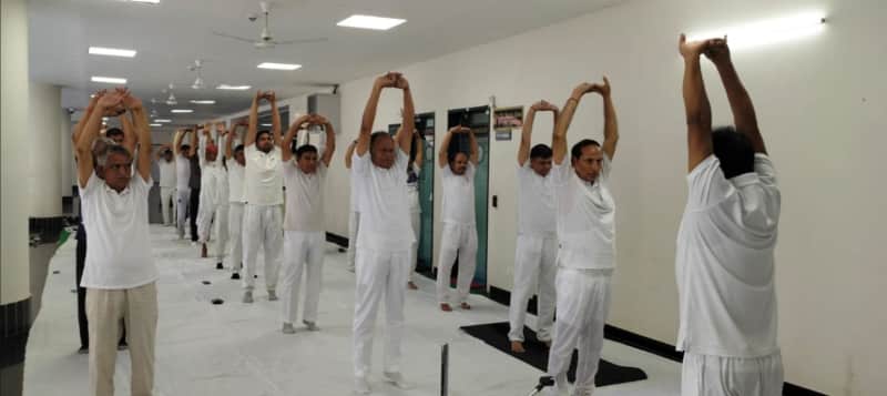 अंतर्राष्ट्रीय योग दिवस पर विधि विश्वविद्यालय में हुआ योगाभ्यास