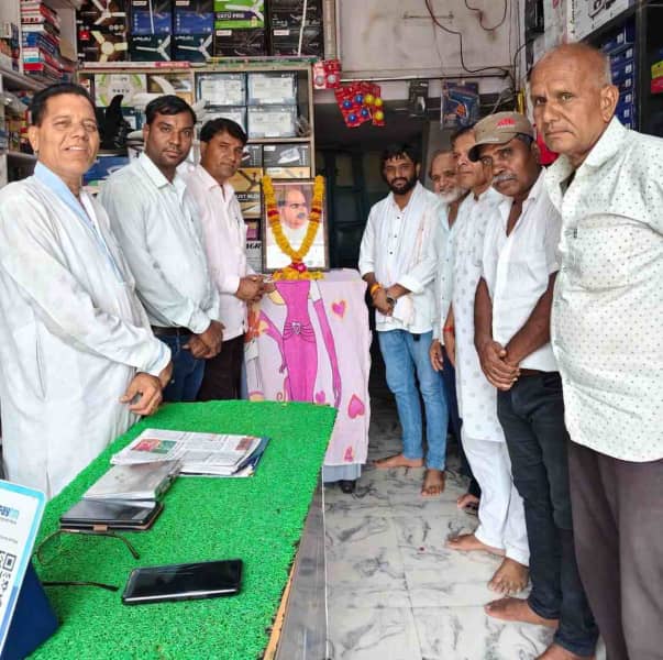 बकानी में डॉ श्यामा प्रसाद मुखर्जी को भाजपा कार्यकर्ताओं ने श्रद्धांजलि अर्पित