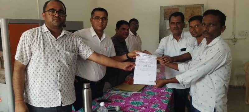 ग्रामीण सेवा शिविर में 18 लोगों के राजस्व रिकॉर्ड सुधारे