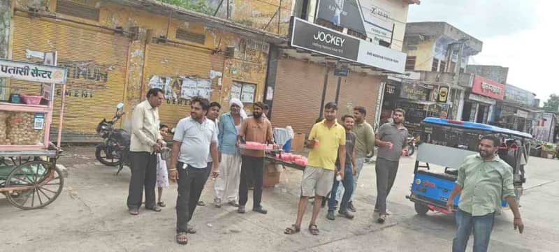 निर्जला एकादशी पर शाहपुरा में श्रद्धालुओं को शीतल जल ज्यूस वितरण हुआ
