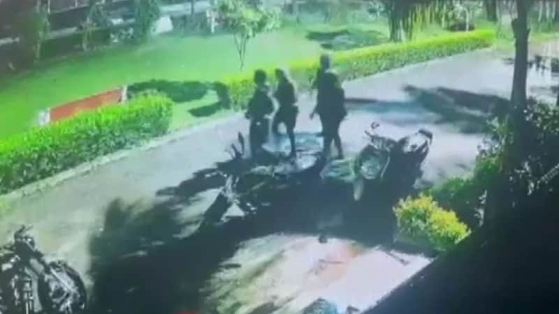 कच्छा-बनियान गैंग की दहशत, CCTV में कैद बदमाश भागे हूटर बजते