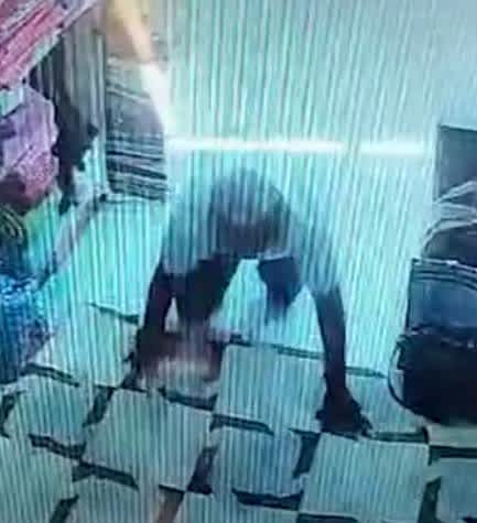 किराया मांगने पर मकान मालिक को चार गोलियां मारी, आरोपी फरार