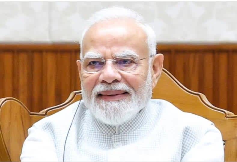 PM मोदी के जनसेवा के 25 साल पूरे, बताया विकसित भारत मंत्र