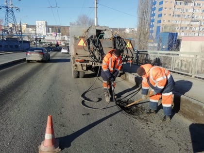 Продолжается текущий ремонт улично-дорожной сети