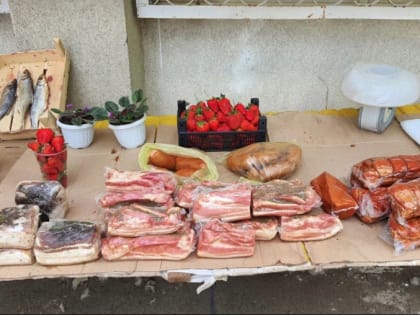 Чиновники предупредили саратовцев о птичьем гриппе при покупке мяса на улице