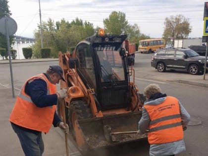 Коммунальными службами в круглосуточном режиме проводятся мероприятия по уборке города