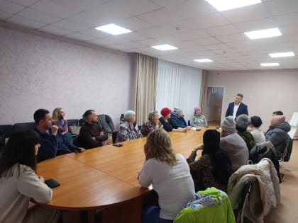 30 января состоялась встреча депутата Совета муниципального образования город Балаково Леонида Родионова с жителями округа № 12