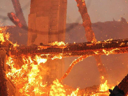 Саратовцы собрали 800 тысяч на новый дом сироте и его бабушке