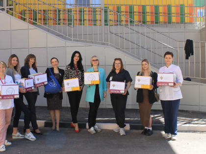 Женсоветы региона приняли участие в акции «Коробка храбрости»