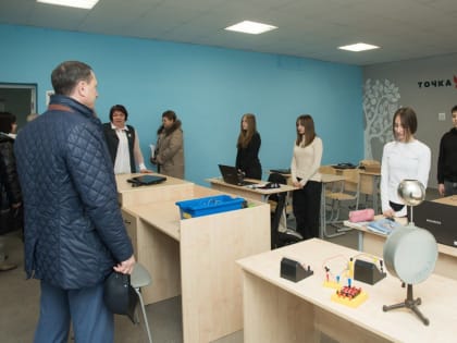 Глава района Дмитрий Романов посетил школу и встретился с жителями с. Бородаевка Осиновского муниципального образования