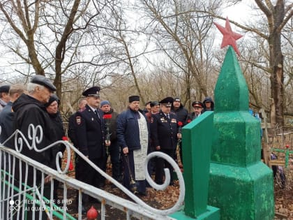 Праздничный концерт в Екатериновке в честь Дня сотрудников МВД РФ