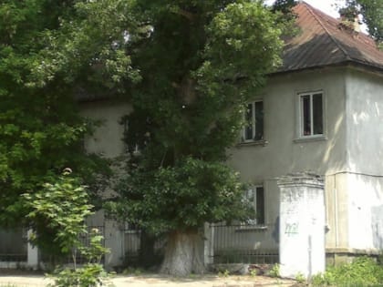 В Саратове признали аварийным еще один многоквартирный дом