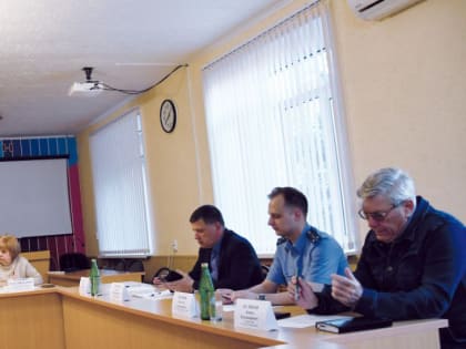Глава Советского муниципального района Сергей Пименов провел приём по личным вопросам членов семей мобилизованных участников СВО