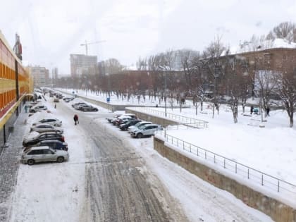 В Саратове эвакуируют торговые центры
