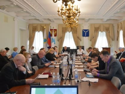 Главы администраций трех районов Саратова отчитались о работе, проделанной в 2023 году