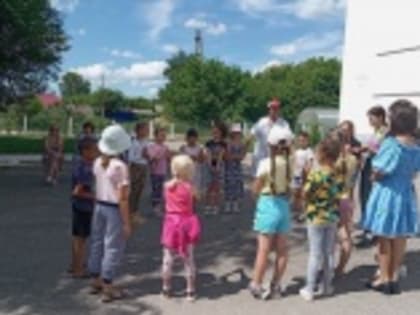 В селах Гагаринского района День молодежи отметили познавательными викторинами, играми и танцами