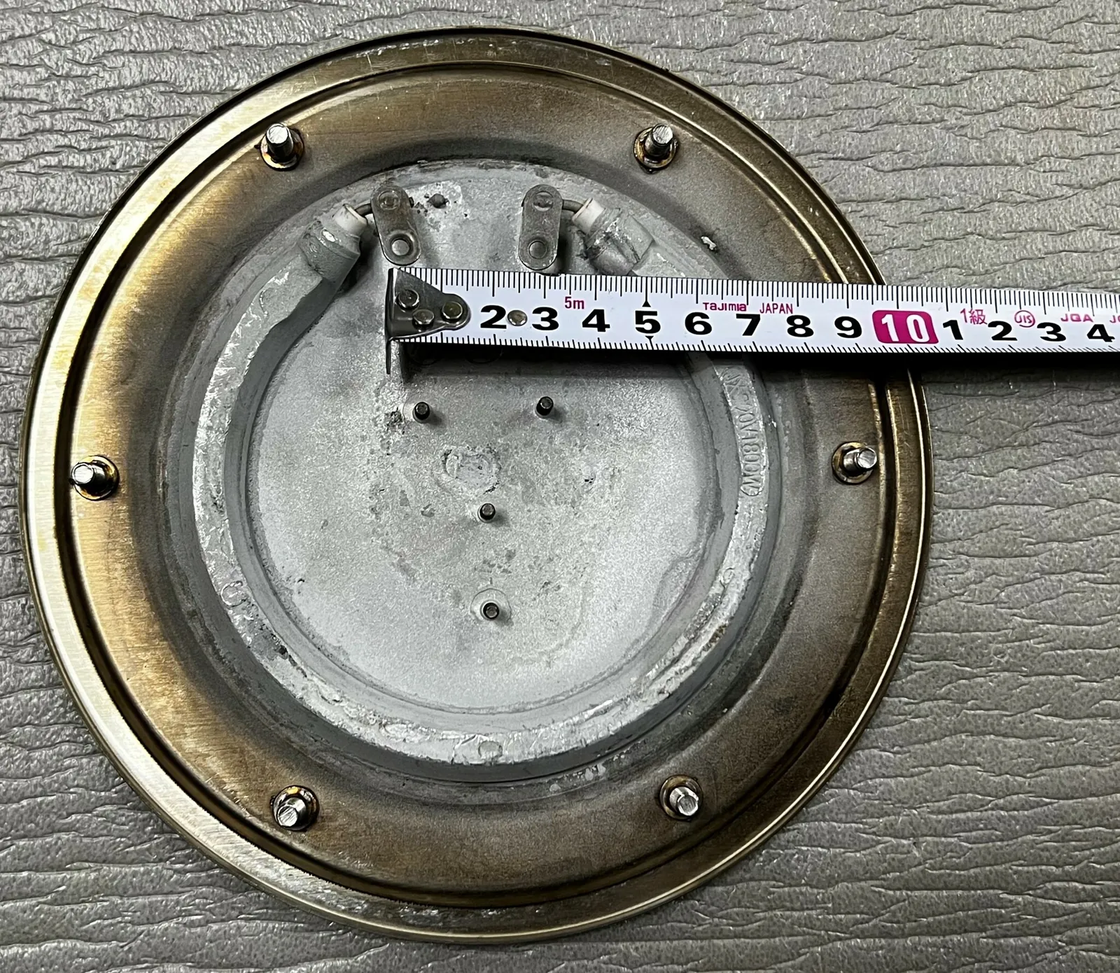 ДУГУЙ ХЭЛБЭРИЙН УСАН ТЕНЬ /1800В, ДИА 28/