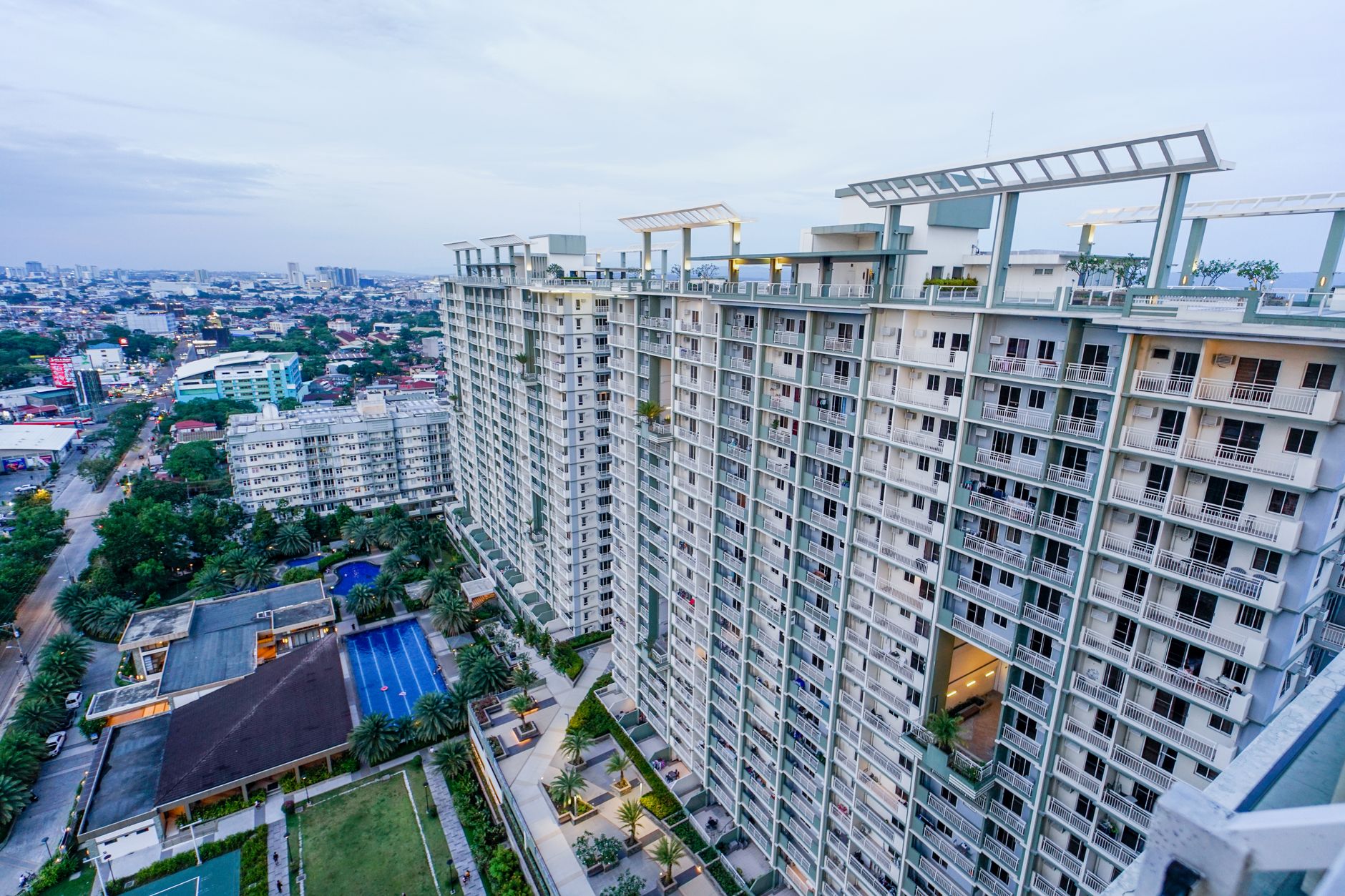 Unraveling the Urban Oasis: The Continuum Condo Experience