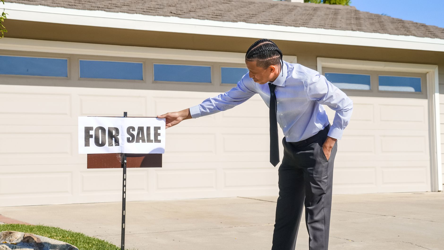 How Much Do Top Real Estate Agents Spend on Marketing?