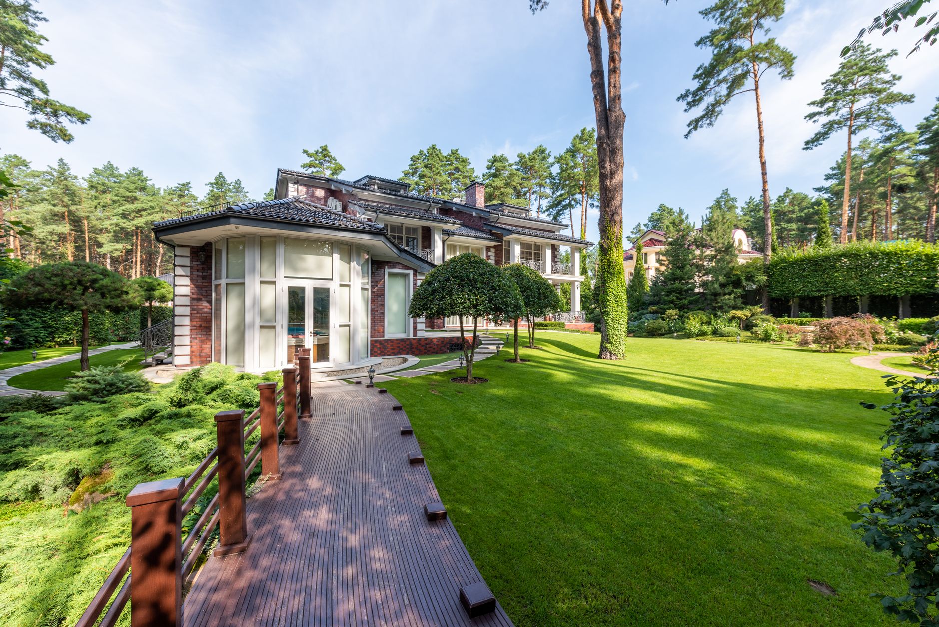8 Tips for Choosing a luxury home