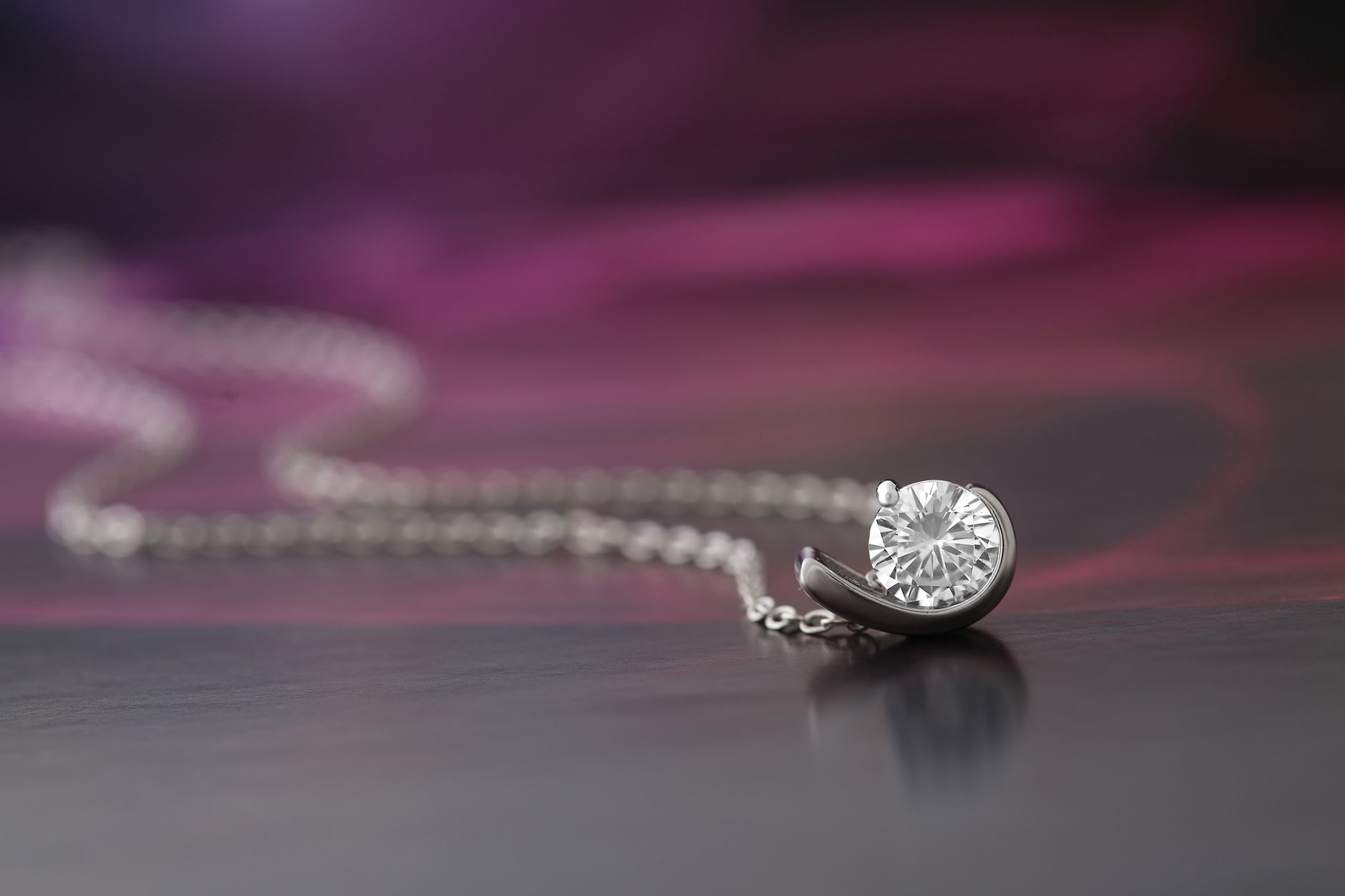 Why is moissanite becoming more popular