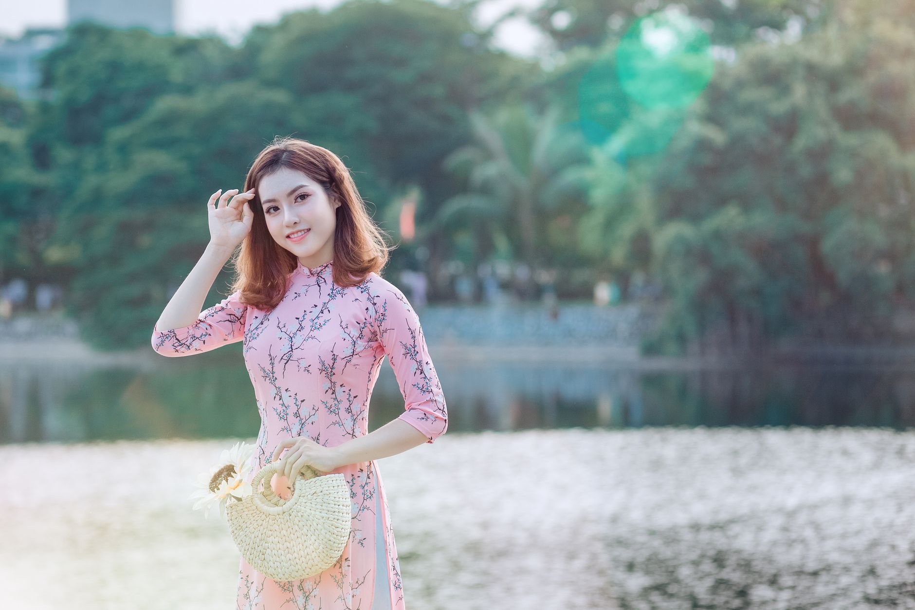 4 Eye Catching Dress Recommendations for Women Going On A Night Out