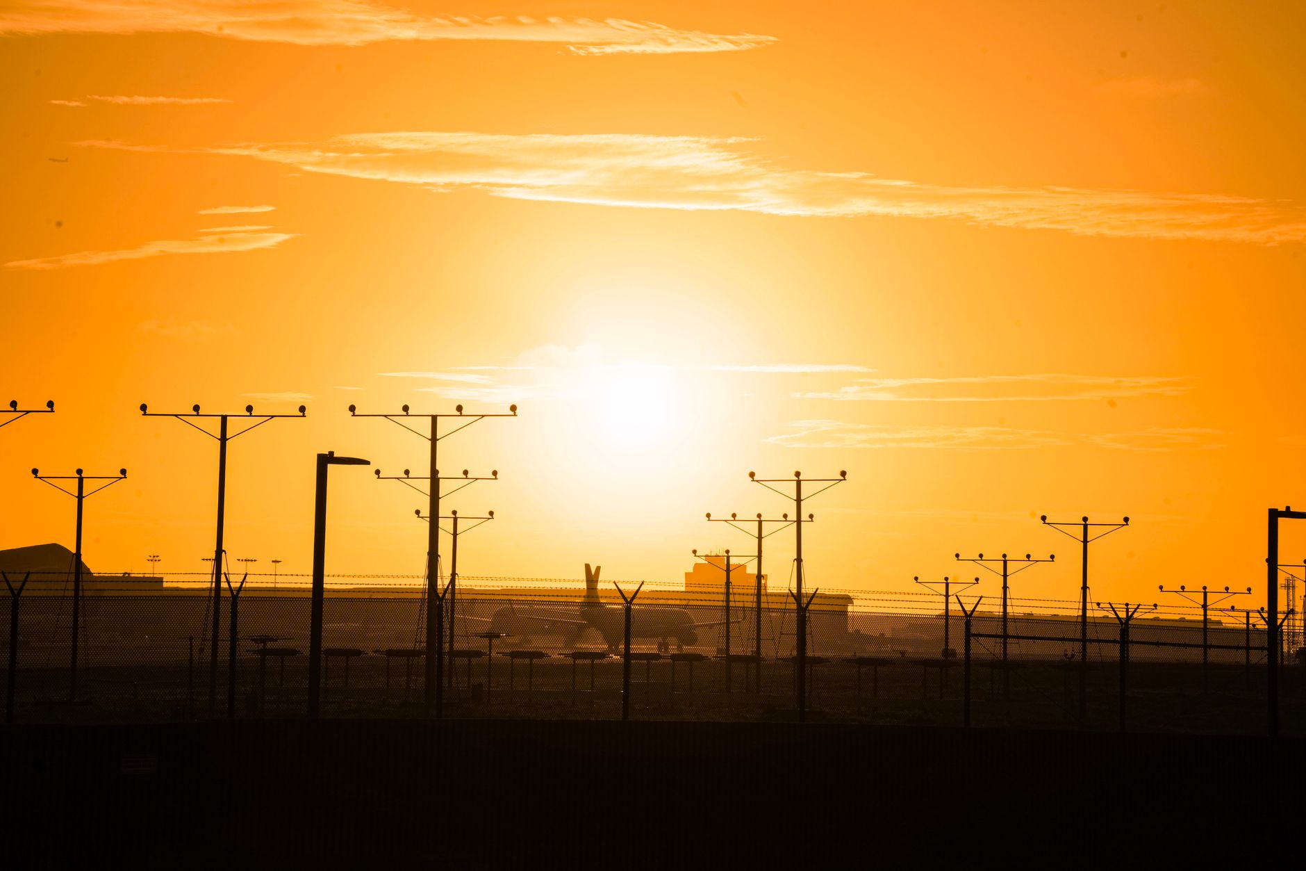 Why LAX Limo Service Is the Best Way to Travel To and From Los Angeles International Airport