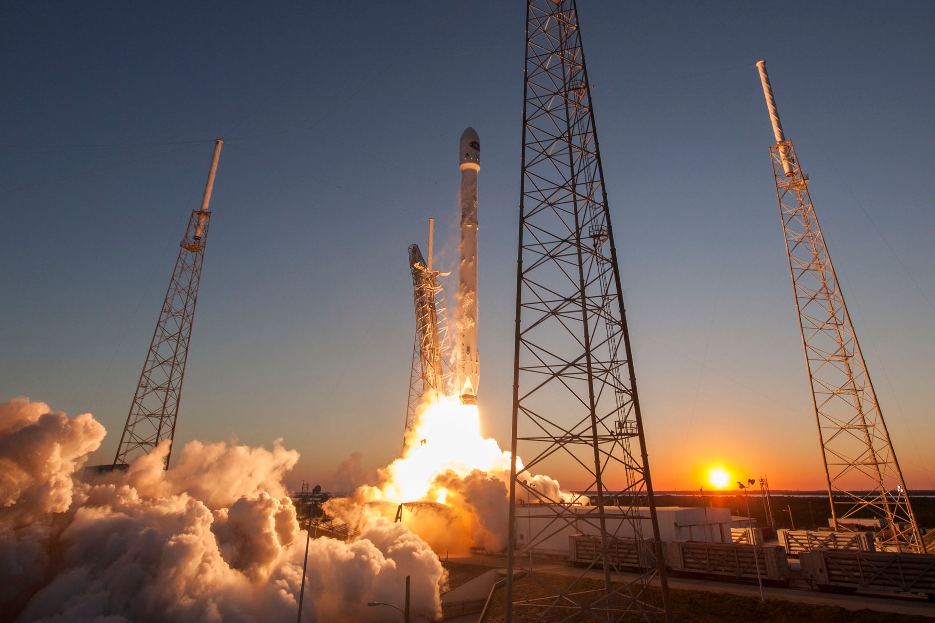 SpaceX slump makes space stocks attractive